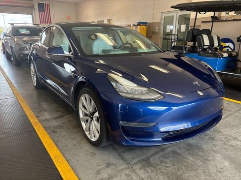 Used 2019 Tesla Model 3 Standard Range Plus RWD image 1