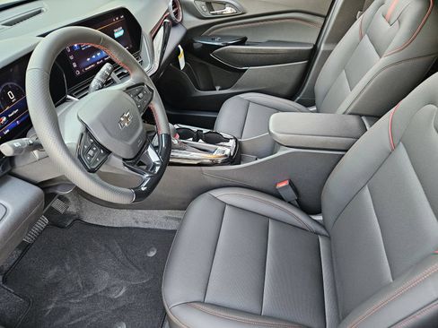 New 2026 Chevrolet Trax RS w/ Sunroof Package FWD image 16