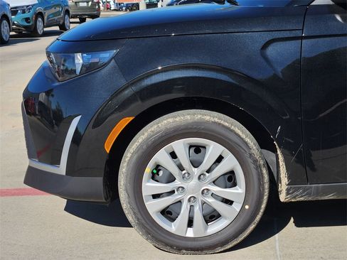 New 2025 Kia Soul LX image 5
