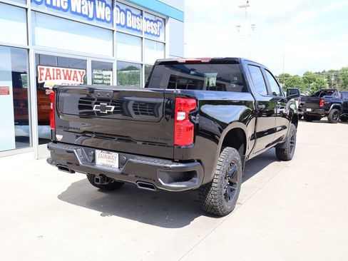 New 2026 Chevrolet Silverado 1500 Custom Trail Boss w/ Midnight Edition AWD/4WD image 3