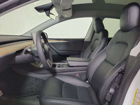 Used 2024 Tesla Model Y Performance AWD/4WD image 11