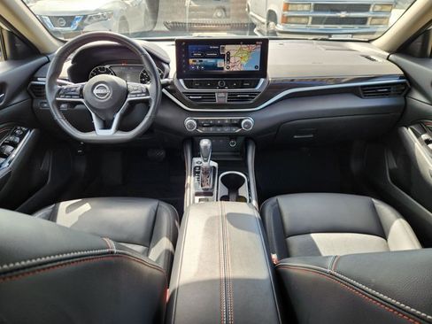Certified 2023 Nissan Altima 2.5 SR w/ SR Premium Package AWD/4WD image 8