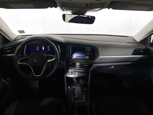 Certified 2024 Volkswagen Jetta SE image 13