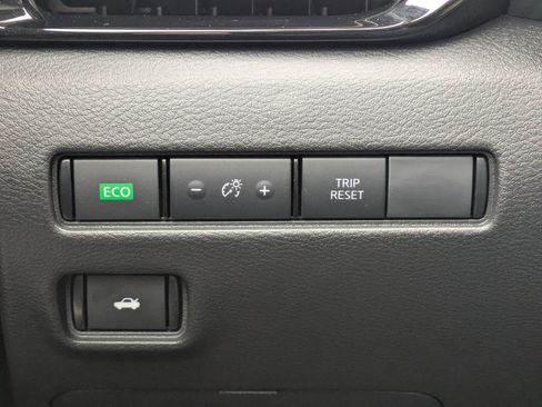 Used 2024 Nissan Sentra SR w/ SR Premium Package image 17