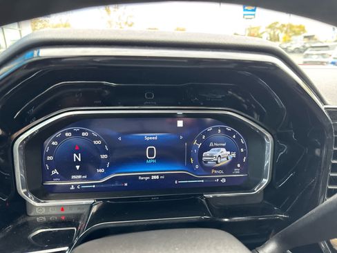 Used 2022 Chevrolet Silverado 1500 LT w/ Protection Package image 19