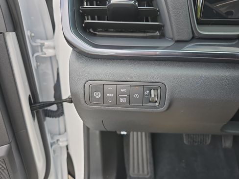 New 2027 GMC Terrain AT4 w/ Convenience Package III AWD/4WD image 21