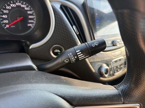 Used 2024 Chevrolet Malibu LT image 32