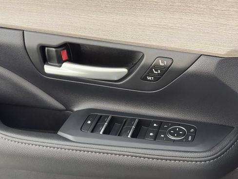 Used 2026 Toyota Grand Highlander AWD Hybrid image 18