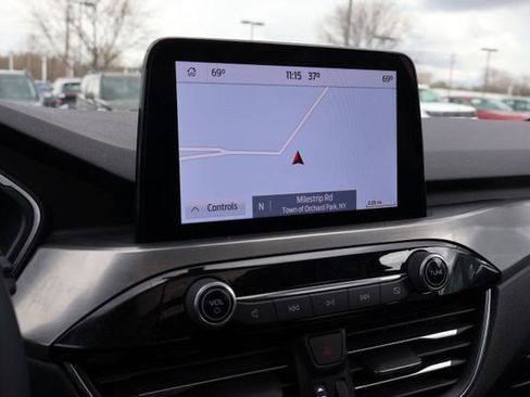 Used 2022 Ford Escape Titanium w/ Class II Trailer Tow Package image 24