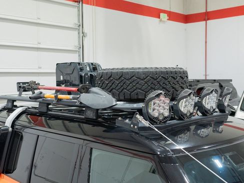 Used 2022 Land Rover Defender 110 S AWD/4WD image 15