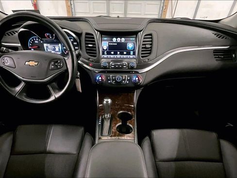 Used 2015 Chevrolet Impala LT image 15