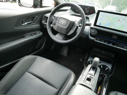 Used 2026 Toyota Prius AWD image 9