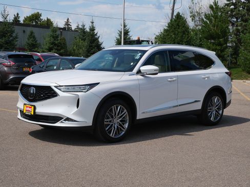 Used 2024 Acura MDX SH-AWD w/ Advance Package image 3