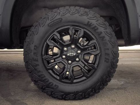 Used 2024 Chevrolet Silverado 1500 ZR2 w/ LPO, Dark Essentials Package AWD/4WD image 13