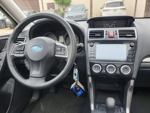 Used 2016 Subaru Forester 2.5i Premium w/ All-Weather Package AWD/4WD image 33