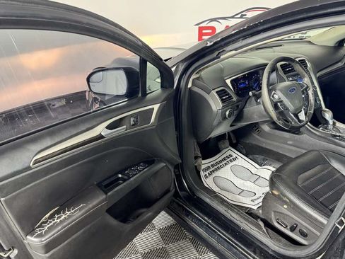 Used 2013 Ford Fusion SE FWD image 10