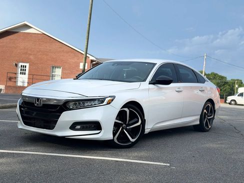 Used 2021 Honda Accord Sport image 2