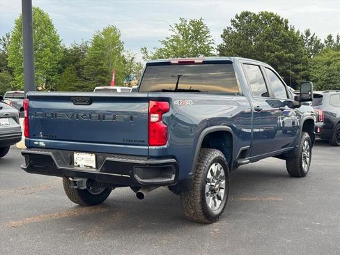 Used 2025 Chevrolet Silverado 2500 Custom w/ Custom Value Package AWD/4WD image 3