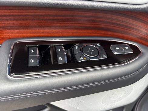 Used 2024 Lincoln Navigator Reserve image 24