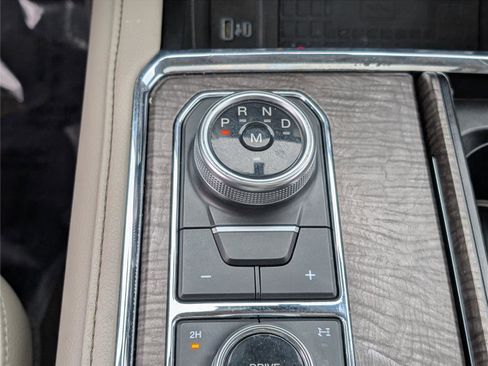 Used 2021 Ford Expedition Limited image 28