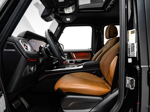 Used 2025 Mercedes-Benz G 63 AMG 4MATIC image 35