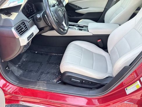Certified 2022 Honda Accord Touring image 19