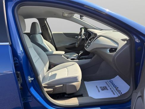 Used 2023 Chevrolet Malibu LS FWD image 21