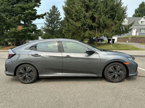 Used 2017 Honda Civic EX image 3