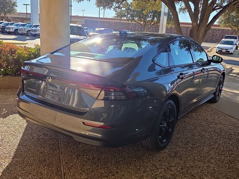 New 2025 Honda Accord SE image 3
