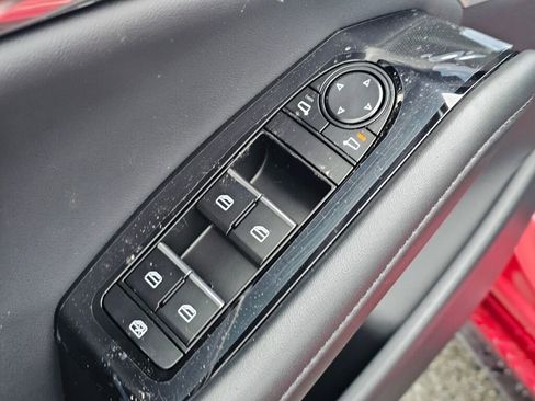 New 2026 MAZDA MAZDA3 Hatchback w/Premium Plus Pkg image 32