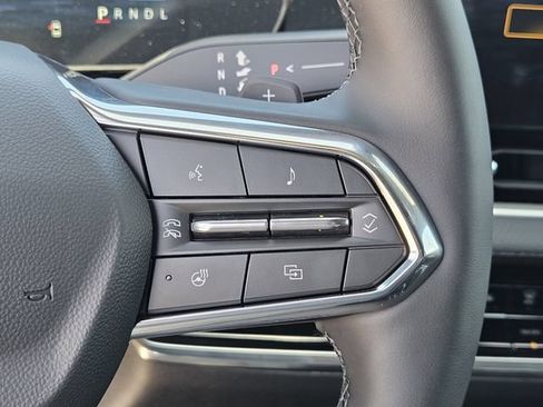 New 2026 Chevrolet Equinox LT w/ Safety and Technology Package FWD image 17