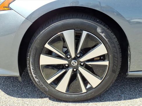 Used 2021 Nissan Altima 2.5 SV image 4