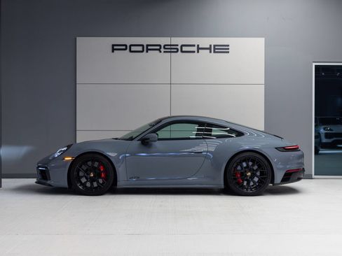 Certified 2023 Porsche 911 Carrera GTS RWD image 2
