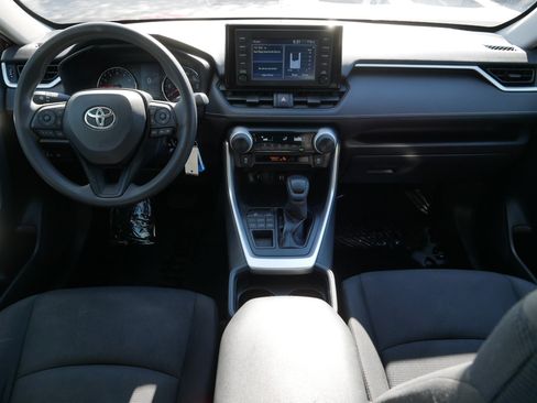 Used 2019 Toyota RAV4 LE w/ Carpet Mat Package AWD/4WD image 10