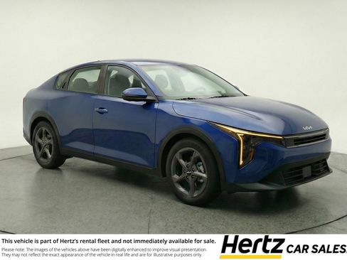 Used 2025 Kia K4 FWD image 1