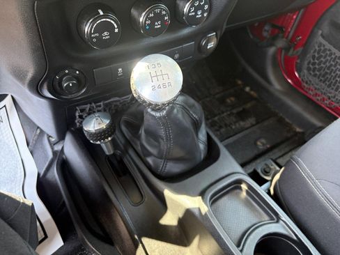 Used 2013 Jeep Wrangler Rubicon w/ Dual Top Group AWD/4WD image 22