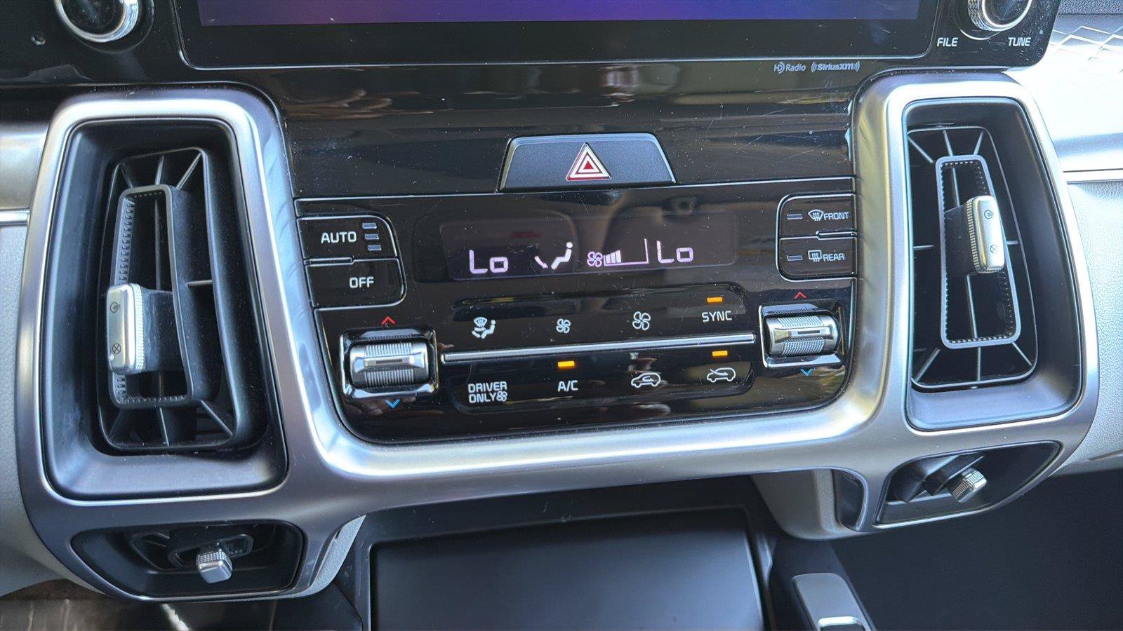 Used 2023 Kia Sorento EX FWD image 18