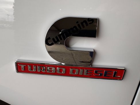 Used 2020 RAM 5500 Tradesman w/ Chrome Appearance Group image 12