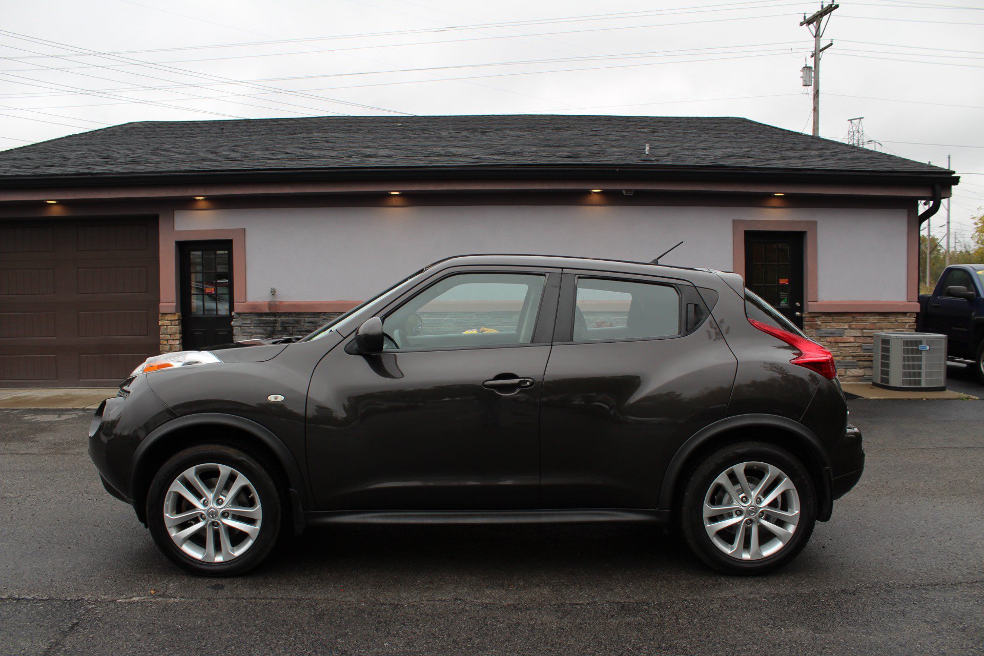Used 2012 Nissan Juke S AWD/4WD image 10