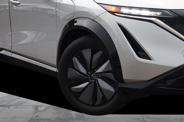Certified 2023 Nissan Ariya FWD image 3