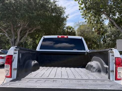 Used 2024 RAM 2500 Big Horn w/ Off Road Package AWD/4WD image 19
