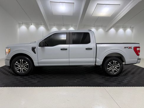 Used 2021 Ford F150 XL w/ STX Appearance Package RWD image 4