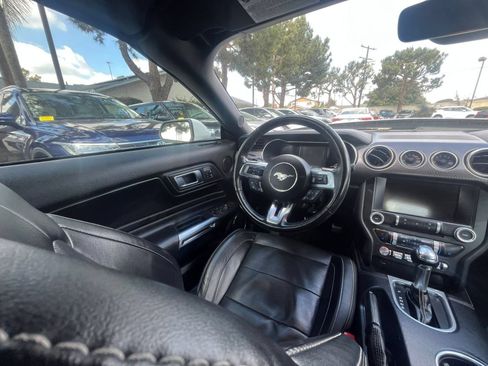 Used 2022 Ford Mustang GT Premium w/ GT Performance Package RWD image 34