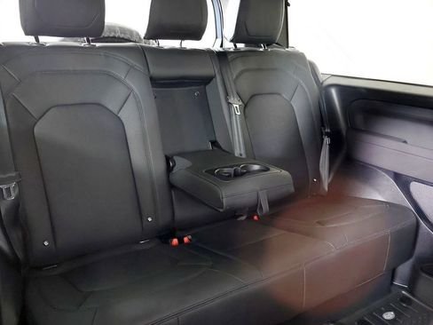 Used 2023 Land Rover Defender 90 S image 46