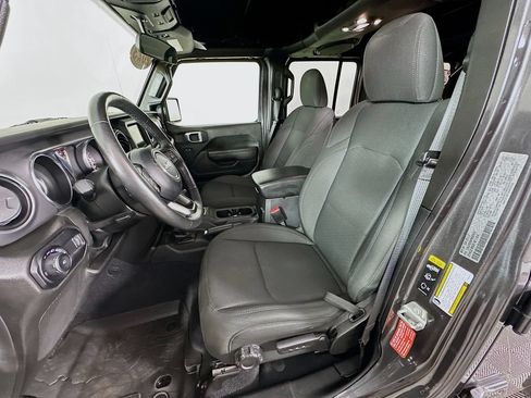 Used 2023 Jeep Wrangler Unlimited Sport AWD/4WD image 27