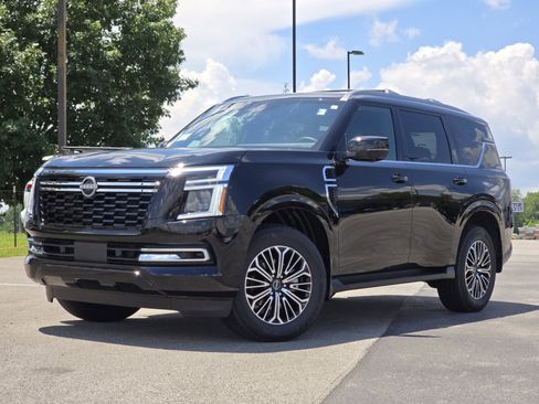 New 2025 Nissan Armada SL w/ Captain's Chari Seat Package image 2