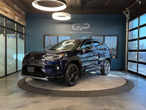 Used 2020 Toyota RAV4 XSE AWD/4WD image 7