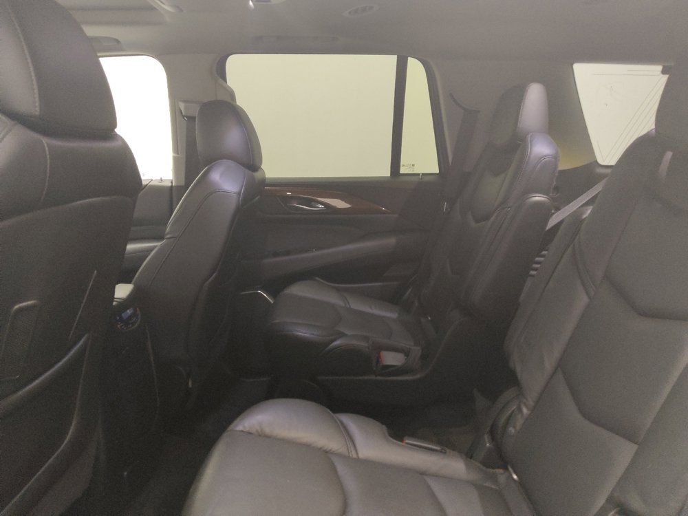 Used 2018 Cadillac Escalade Premium Luxury RWD image 18