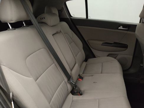 Used 2019 Kia Sportage LX FWD image 19