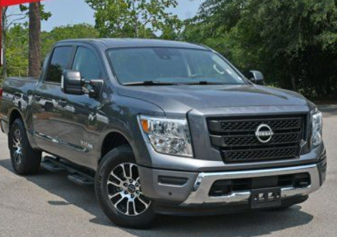 Used 2023 Nissan Titan SV w/ SV Convenience Package RWD image 2